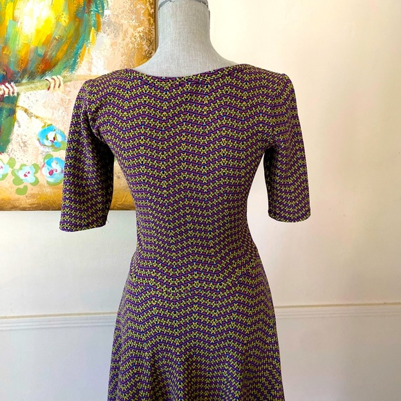 LuLaRoe “NICOLE” FIT-AND-FLIRT MIDI DRESS SIZE EXTRA SMALL 🌟NWOT🌟 - Picture 11 of 16